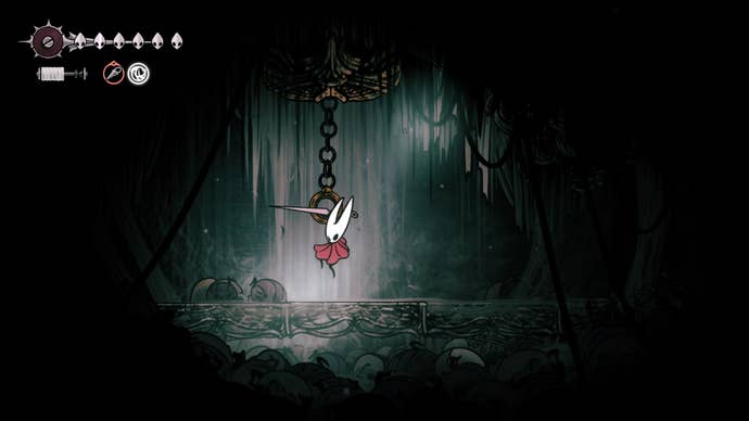 Hornet Clawlines onto a disc where the Surgeon's Key can be acquired in Hollow Knight: Silksong