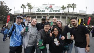 Pokémon players outside Los Angeles Rose Bowl stadium.